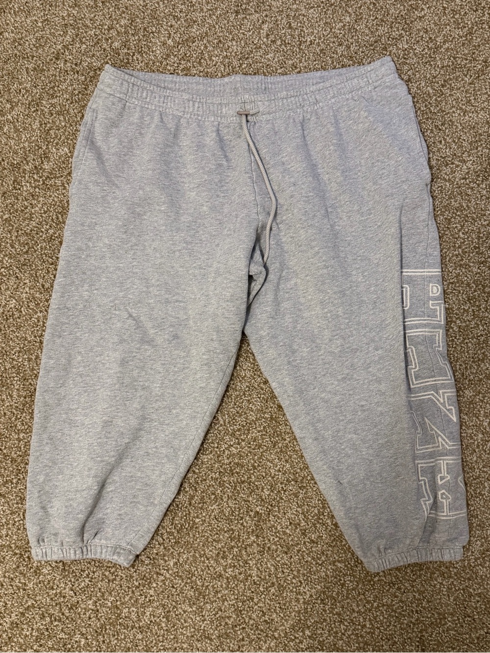 Victoria’s Secret PINK Fleece Capri Jogger